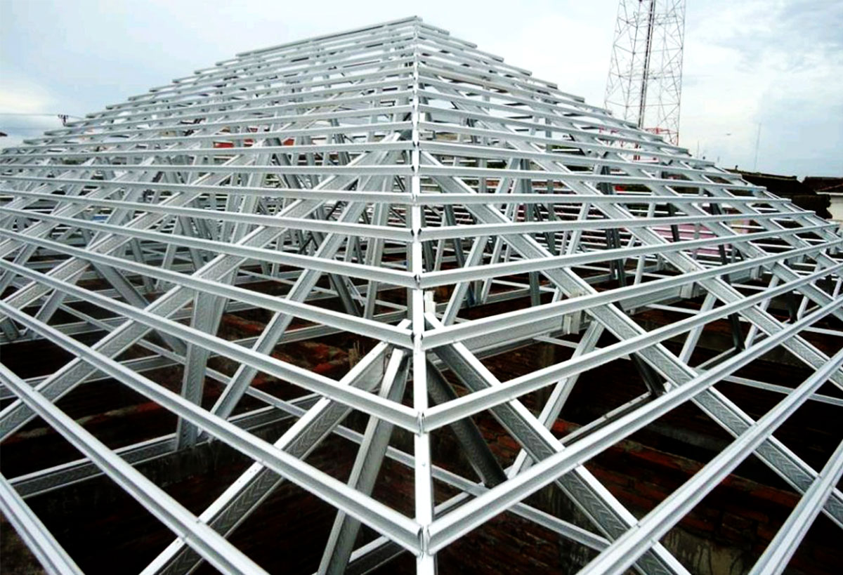 Struktur rangka atap baja ringan yang kokoh